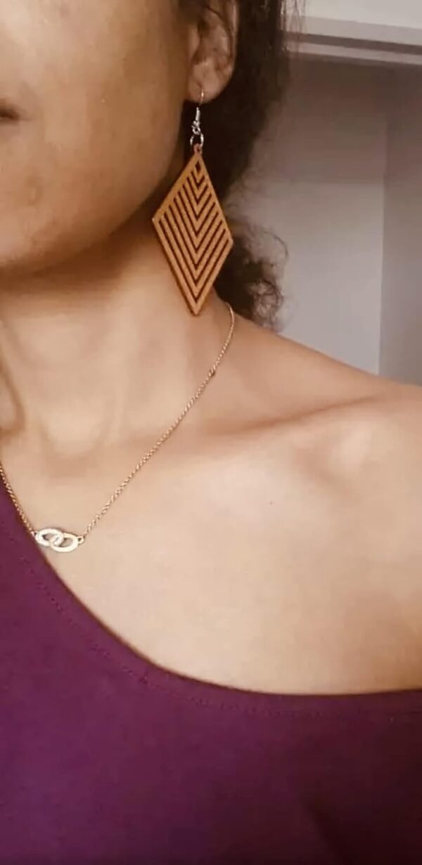 ⊹⊱❁ CHAMBRES EN FORME DE DIAMANT, BOUCLES D’OREILLES À RAYURES PERFORÉES GÉOMÉTRIQUES – TRÈS GRANDS DISQUES EN BOIS ❁⊰⊹ boucles d’oreilles ethniques tribales claires, argent et marron 11 ⊹⊱❁ CHAMBRES EN FORME DE DIAMANT, BOUCLES D'OREILLES À RAYURES PERFORÉES GÉOMÉTRIQUES - TRÈS GRANDS DISQUES EN BOIS ❁⊰⊹ boucles d'oreilles ethniques tribales claires, argent et marron
