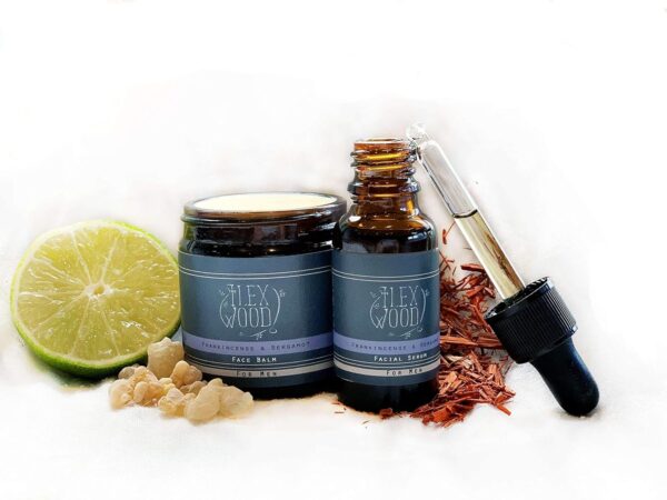 The Ilex Wood Coffret cadeau crème et sérum anti-âge pour le visage à l'encens et la bergamote pour homme et femme 100% naturel Sans cruauté envers les animaux Sans huile de palme, sans plastique.